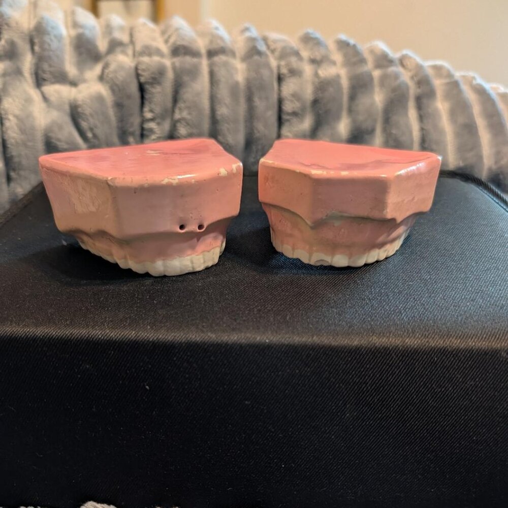 Ceramic denture mold in pink glaze
